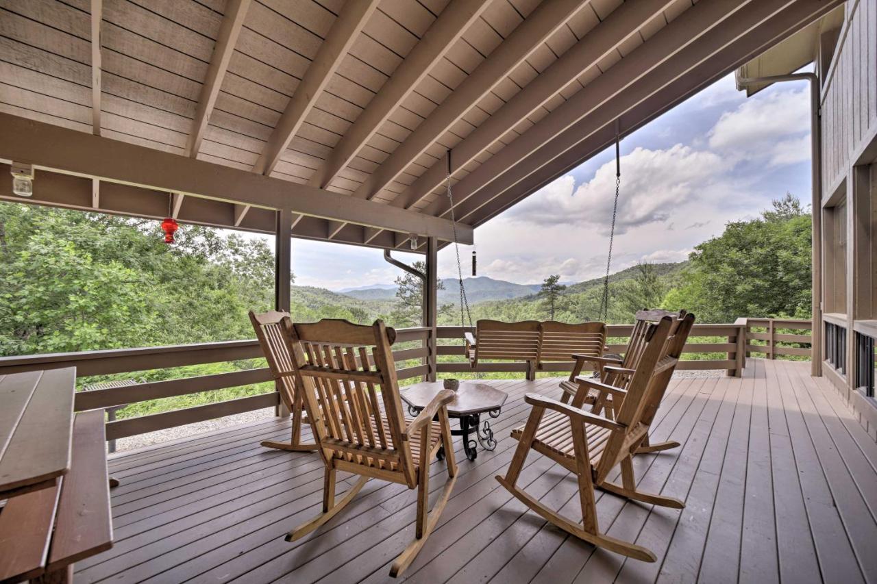 Vibrant Bryson City Home With Mtn Views And Deck! Eksteriør bilde